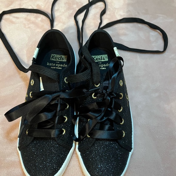 NWT- 👼🏻GIRLS KEDS BY KATE SPADE SHOES. (BLACK, GLITTER)🎁🫶🏻👼🏻US SIZE 1 - Picture 4 of 4